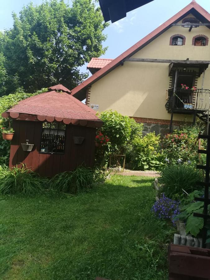 Czerwonki Apartament Мронгово Екстериор снимка